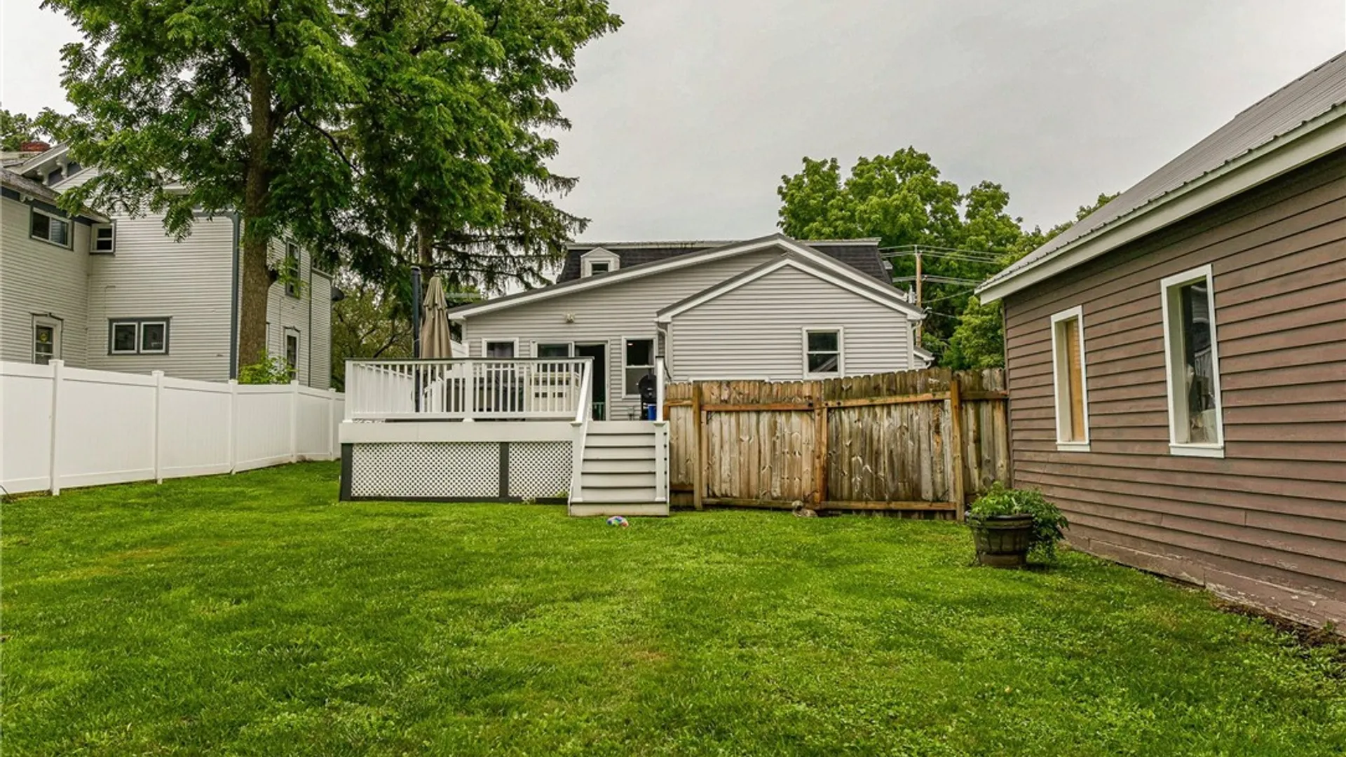 Property at 15 Mckenzie Street, Bergen, NY 14416 31