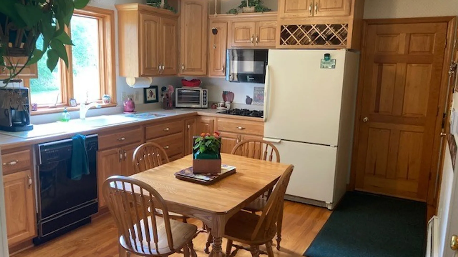 Property at 7 Bonnie Avenue, New Hartford, NY 13413 3