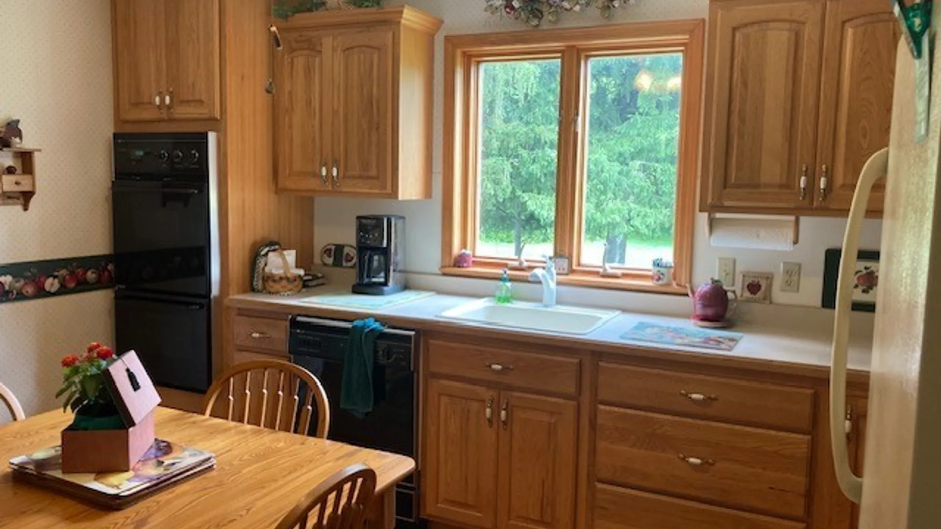 Property at 7 Bonnie Avenue, New Hartford, NY 13413 4