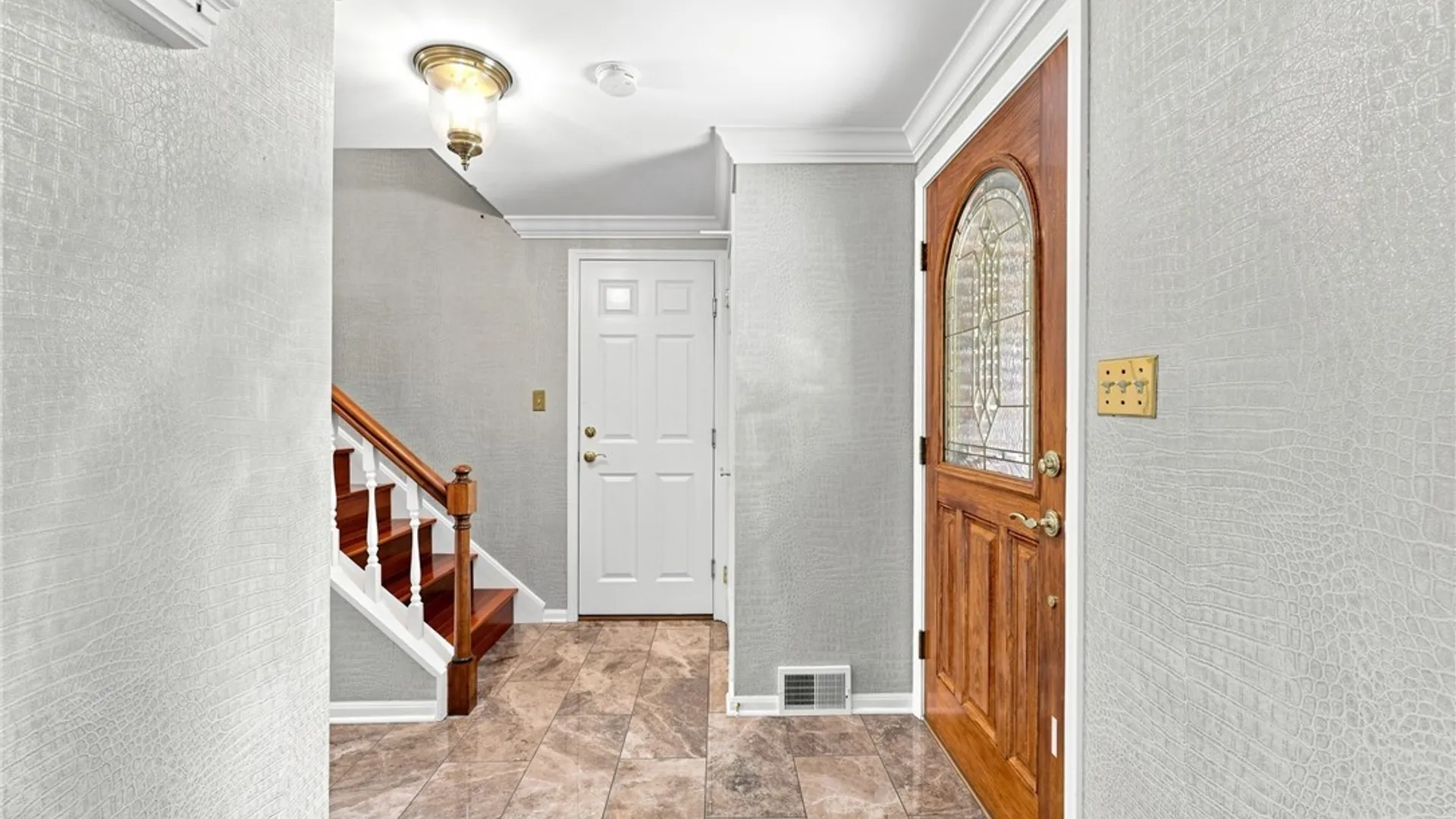 Property at 3 Jasmine Court, Amherst, NY 14051 8