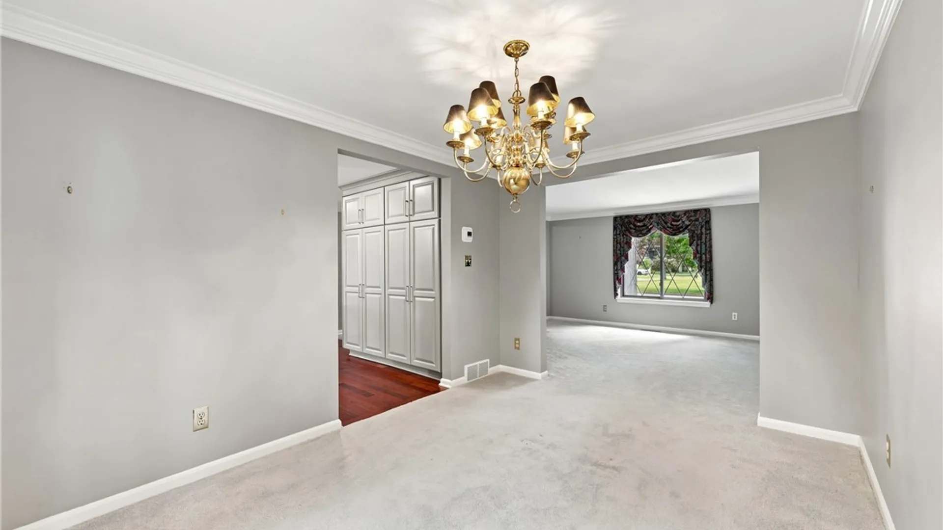 Property at 3 Jasmine Court, Amherst, NY 14051 13