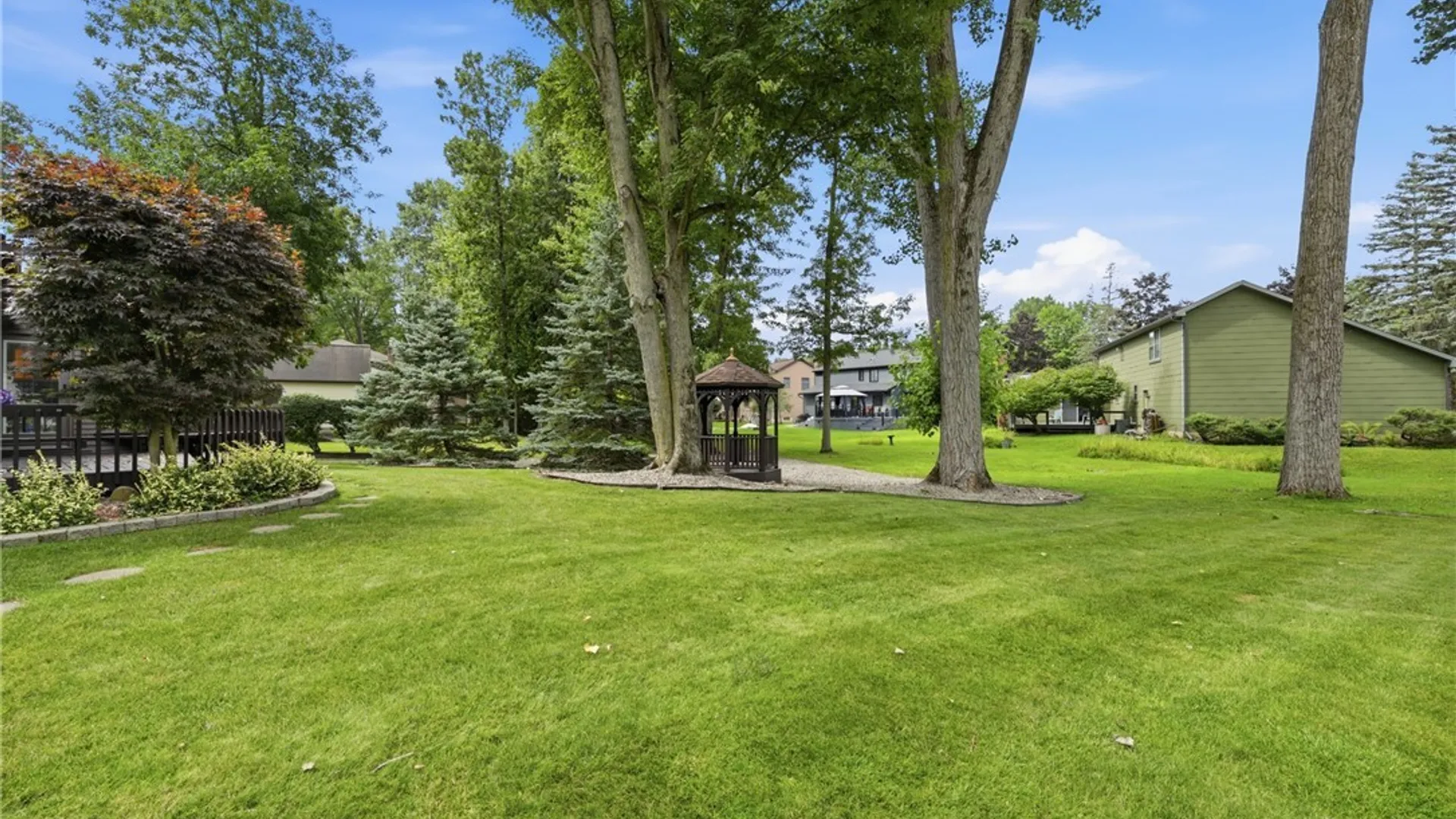 Property at 3 Jasmine Court, Amherst, NY 14051 42
