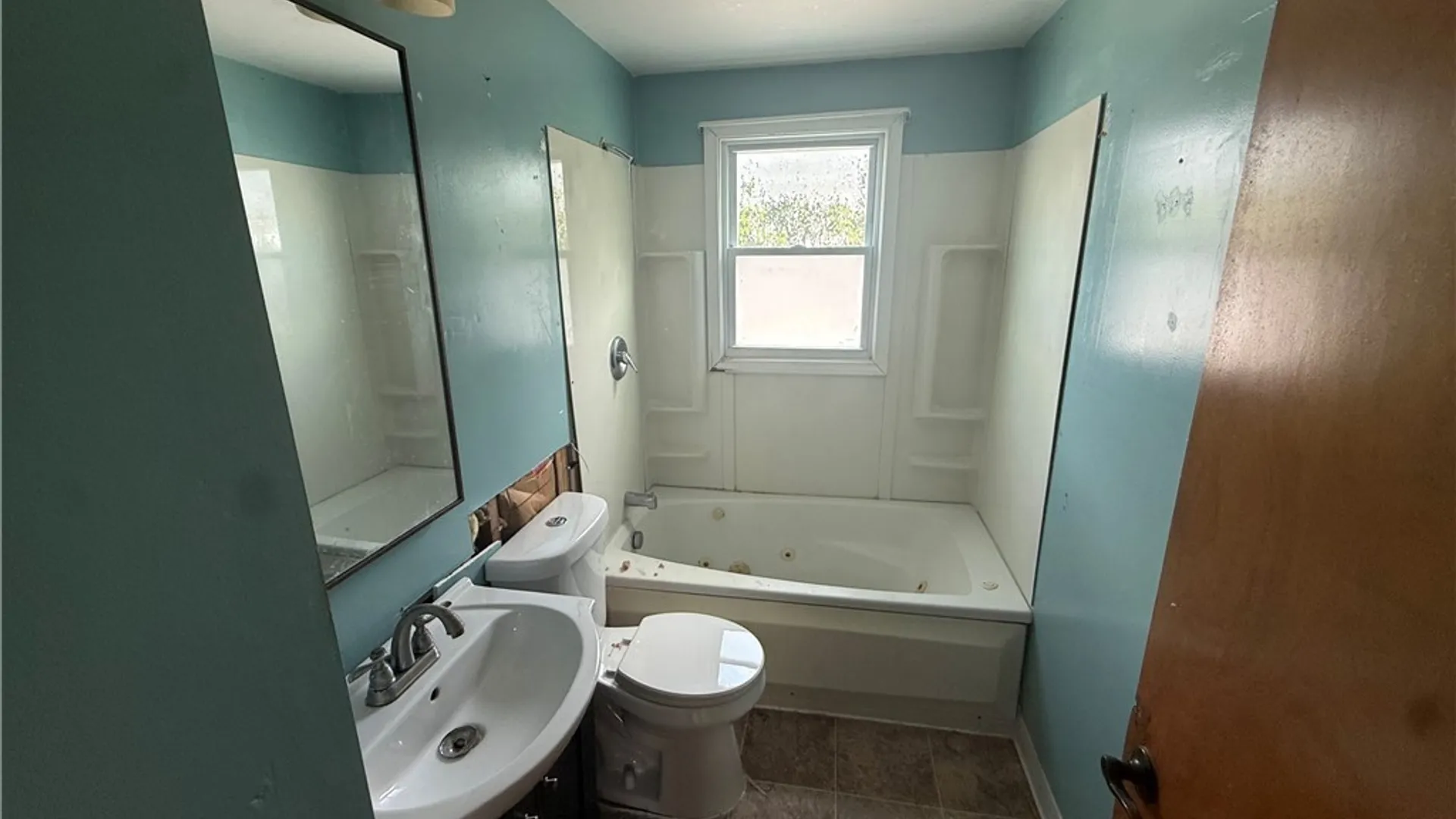 Property at 1288 Sisson Drive, North Tonawanda, NY 14120 7