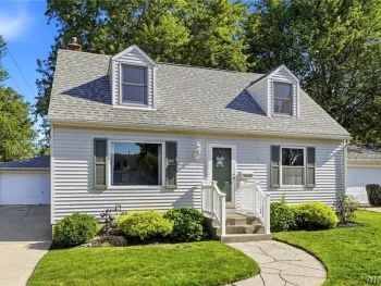 Property at 16 Woodcrest Court, Cheektowaga, NY 14225