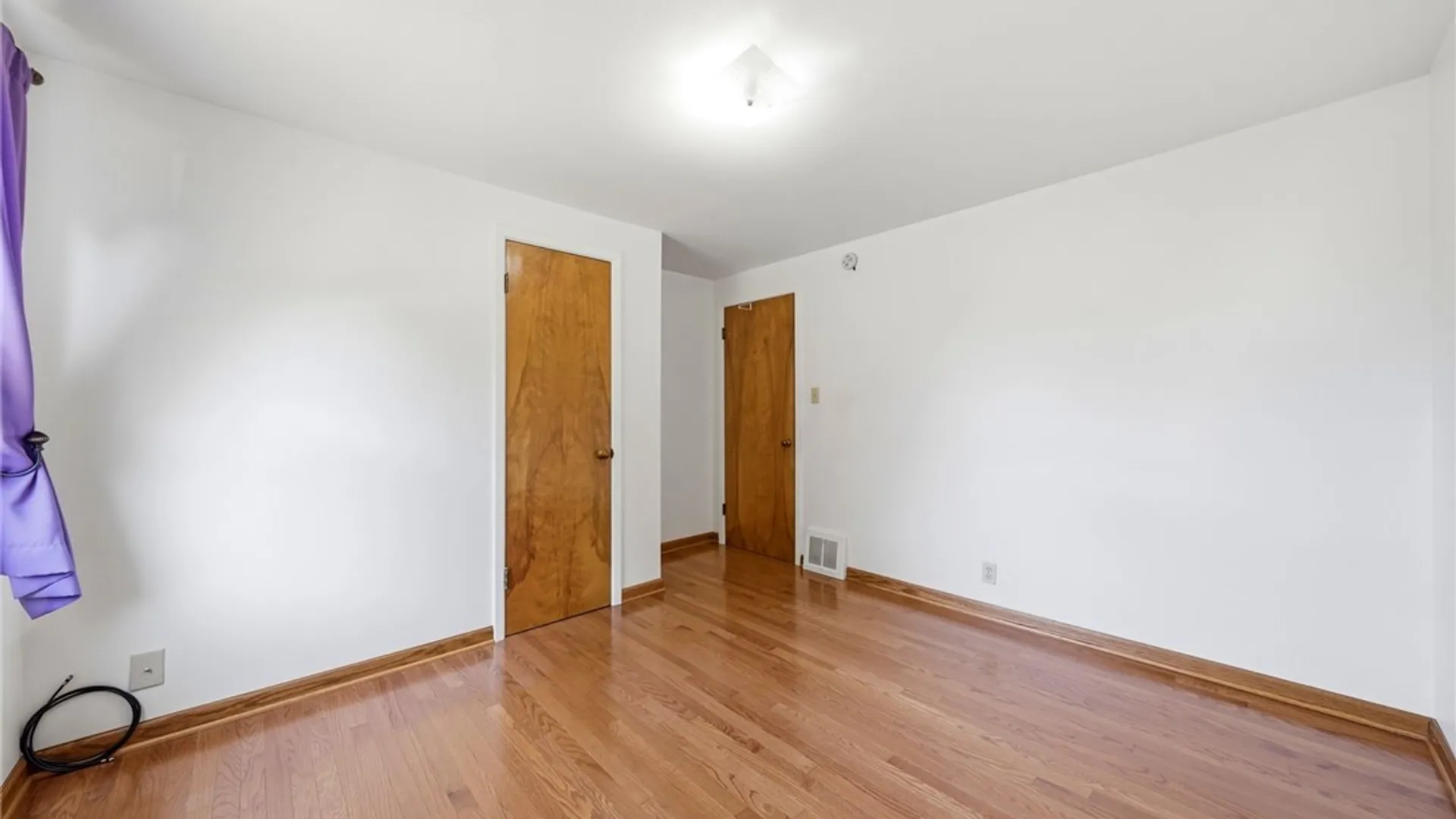 Property at 16 Woodcrest Court, Cheektowaga, NY 14225 30
