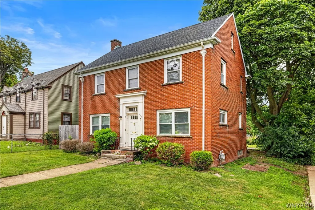 Property at 2907 Lewiston Road, Niagara Falls, NY 14305