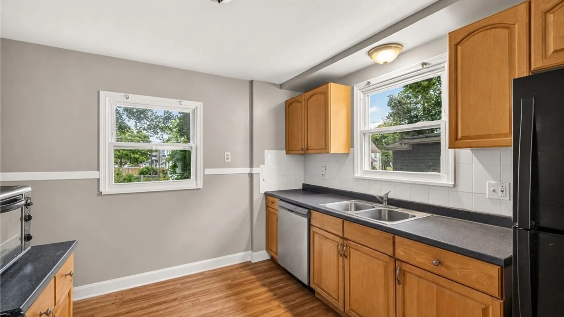 Property at 2907 Lewiston Road, Niagara Falls, NY 14305 4