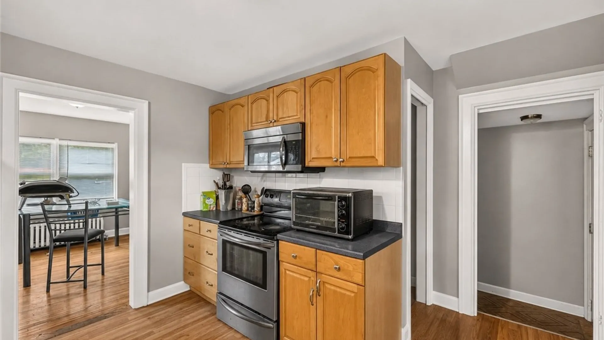 Property at 2907 Lewiston Road, Niagara Falls, NY 14305 5