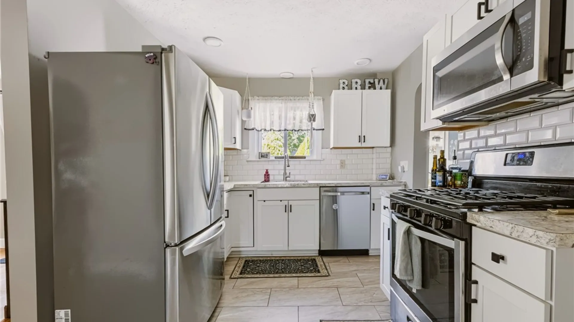 Property at 170 Northmore Avenue, Gates, NY 14606 10