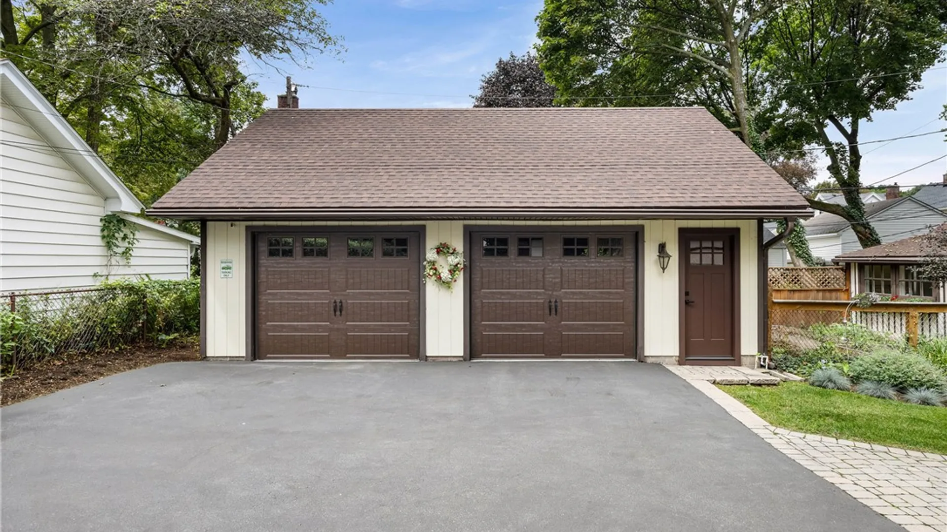 Property at 4305 Saint Paul Boulevard, Irondequoit, NY 14617 8