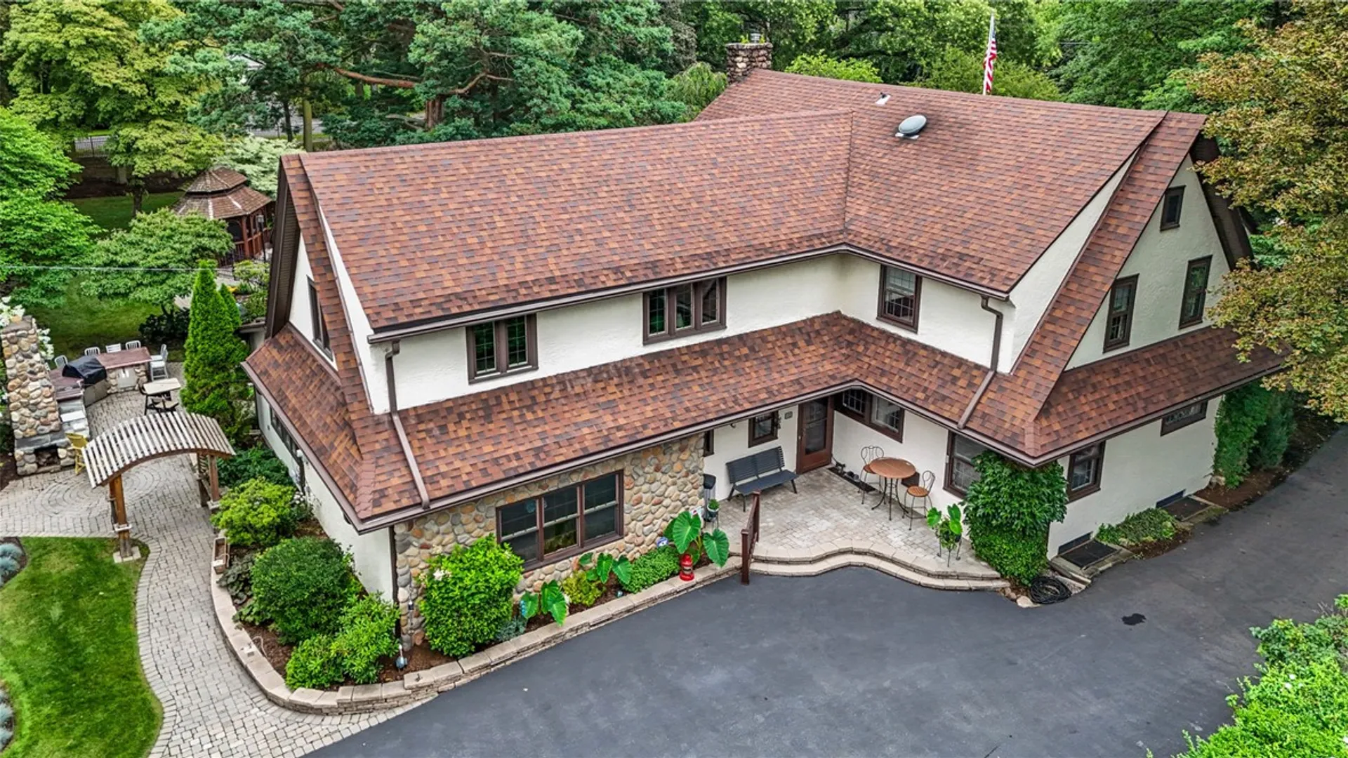 Property at 4305 Saint Paul Boulevard, Irondequoit, NY 14617 47