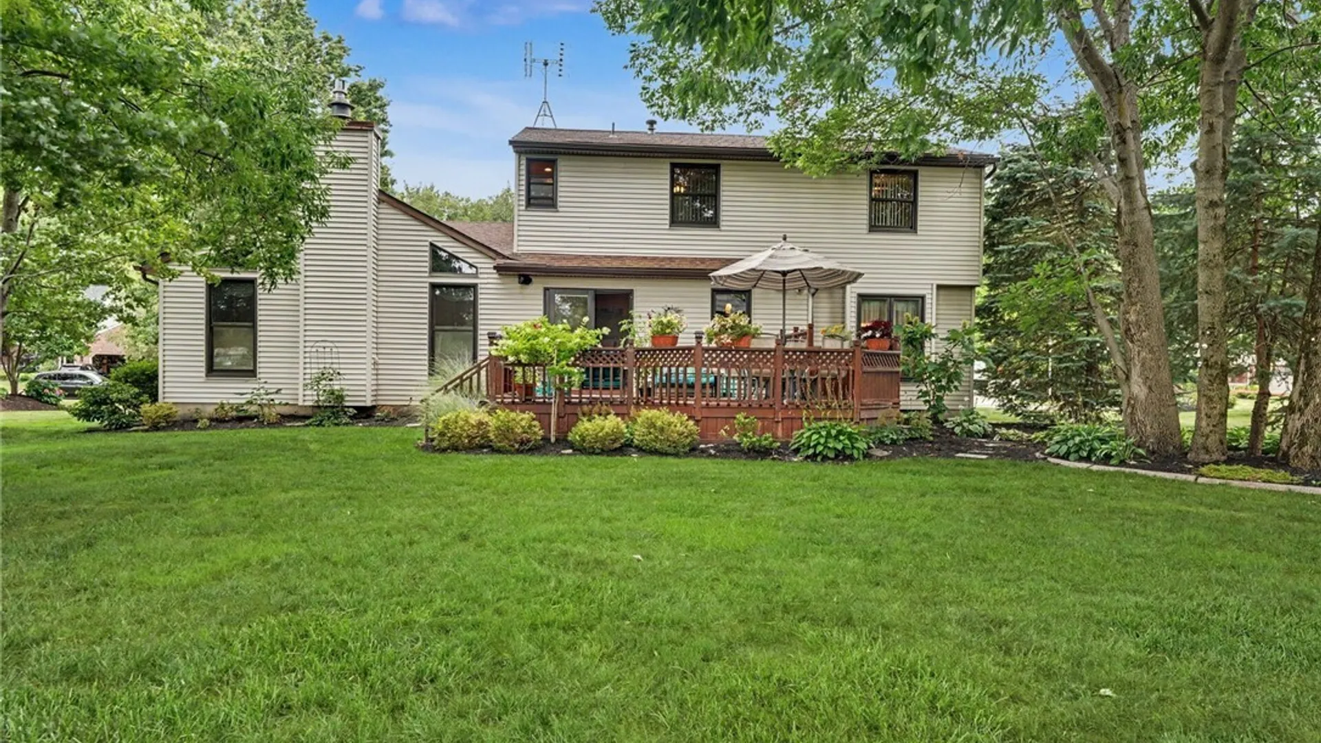 Property at 69 Old Orchard Lane, Orchard Park, NY 14127 6