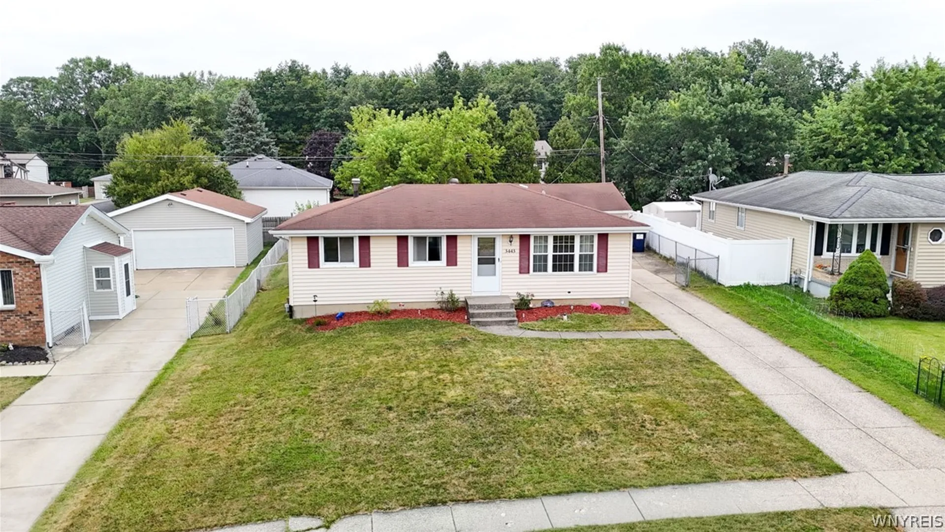 Property at 3443 Bethford Drive, Hamburg, NY 14219 20