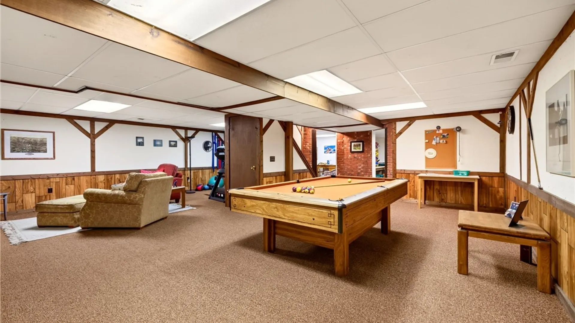 Property at 10 Forest Knoll, Pittsford, NY 14534 35