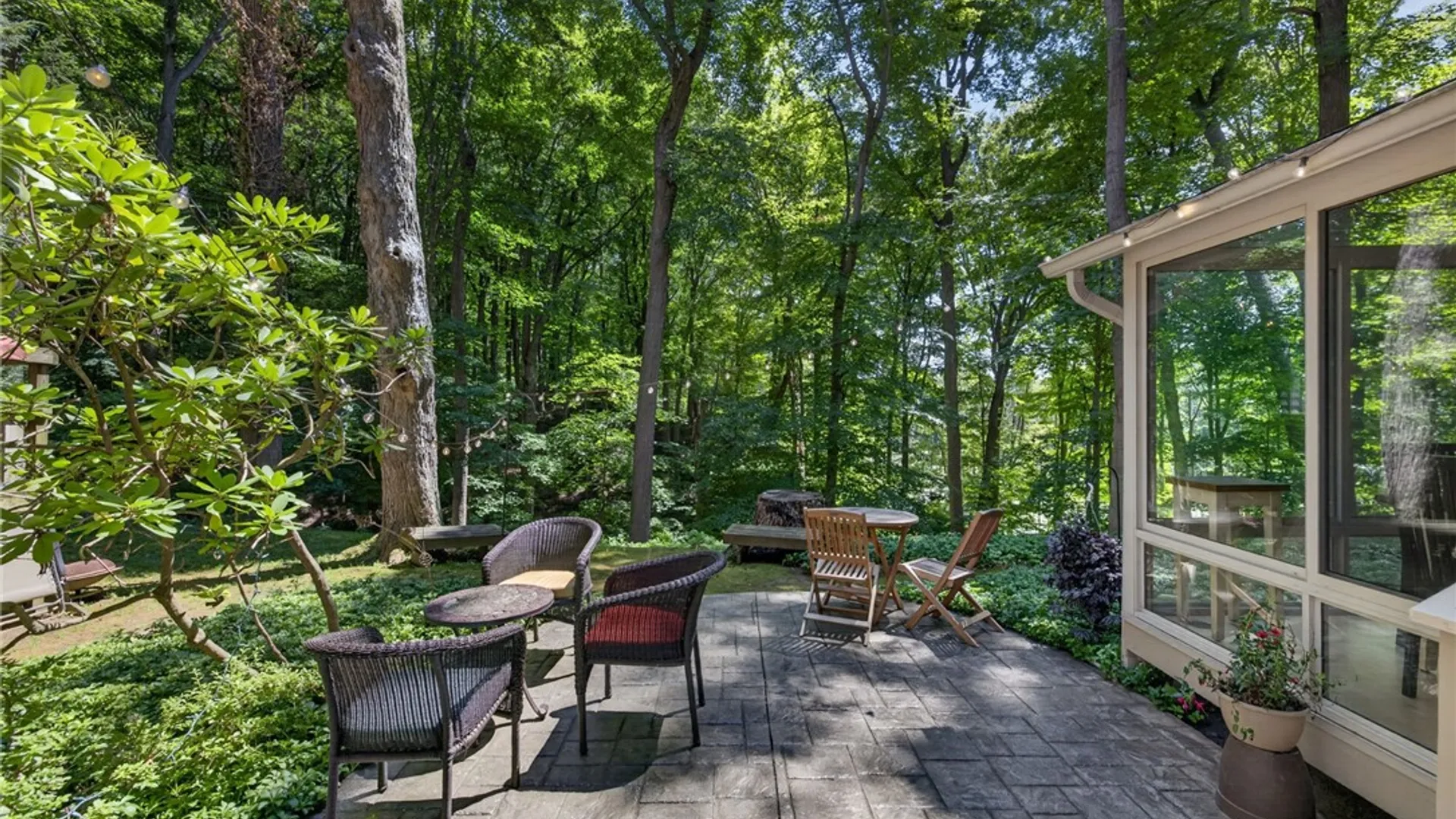 Property at 10 Forest Knoll, Pittsford, NY 14534 47
