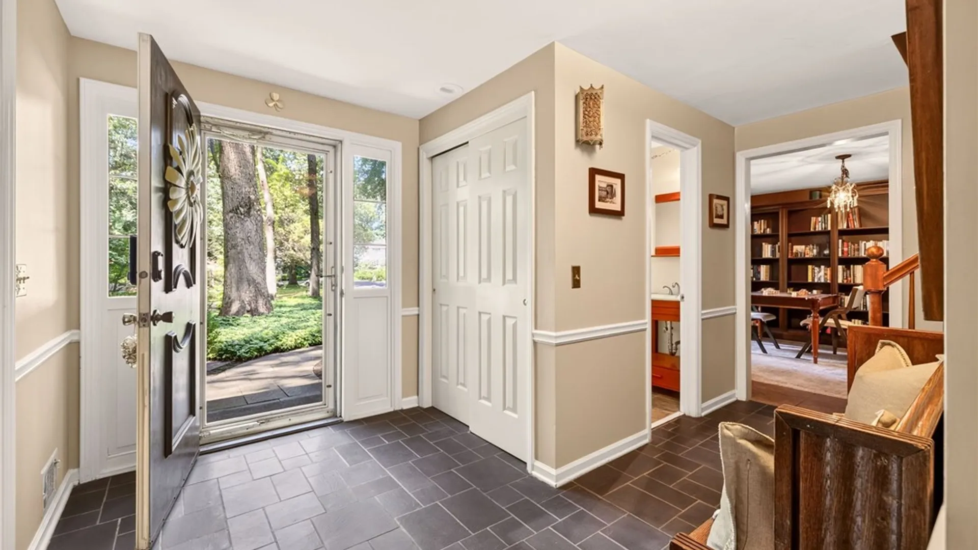 Property at 10 Forest Knoll, Pittsford, NY 14534 5