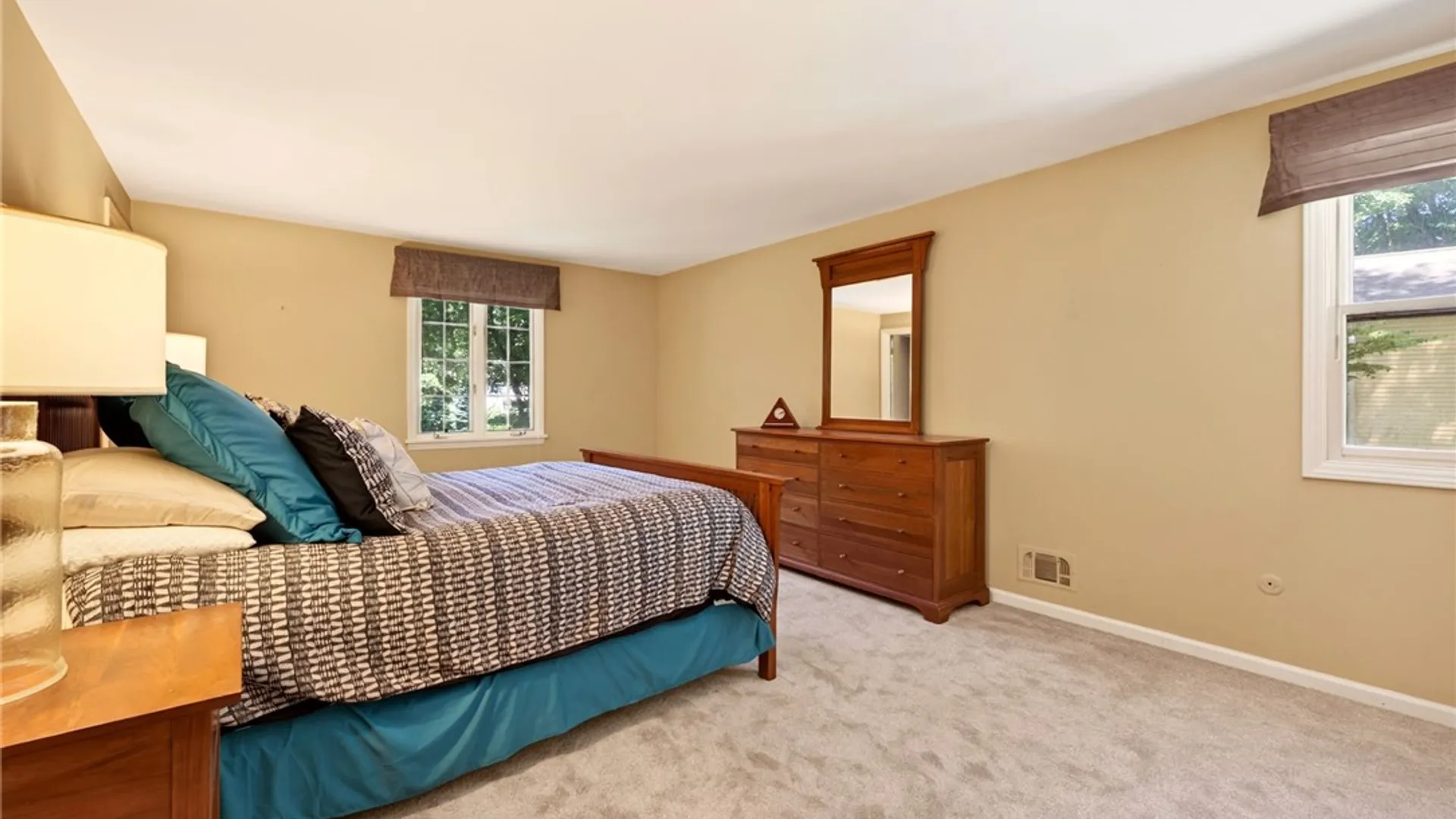 Property at 10 Forest Knoll, Pittsford, NY 14534 22