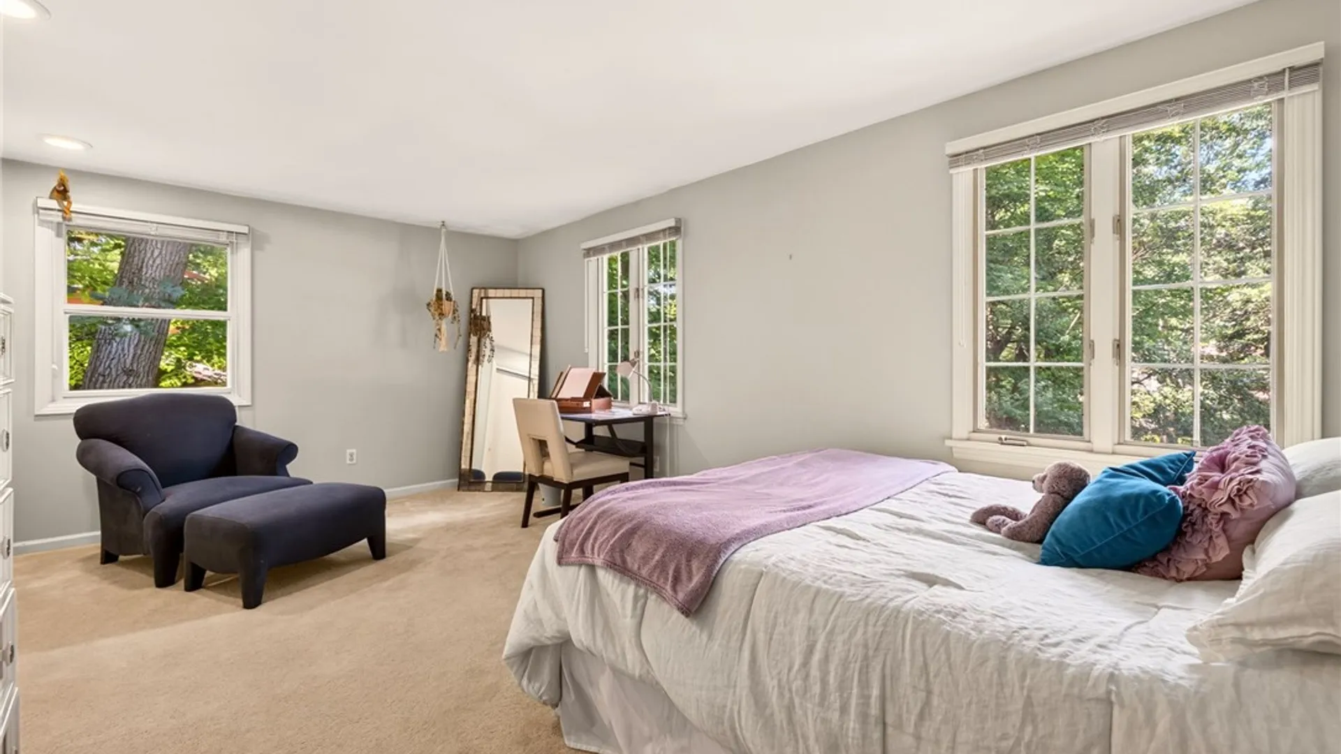Property at 10 Forest Knoll, Pittsford, NY 14534 28