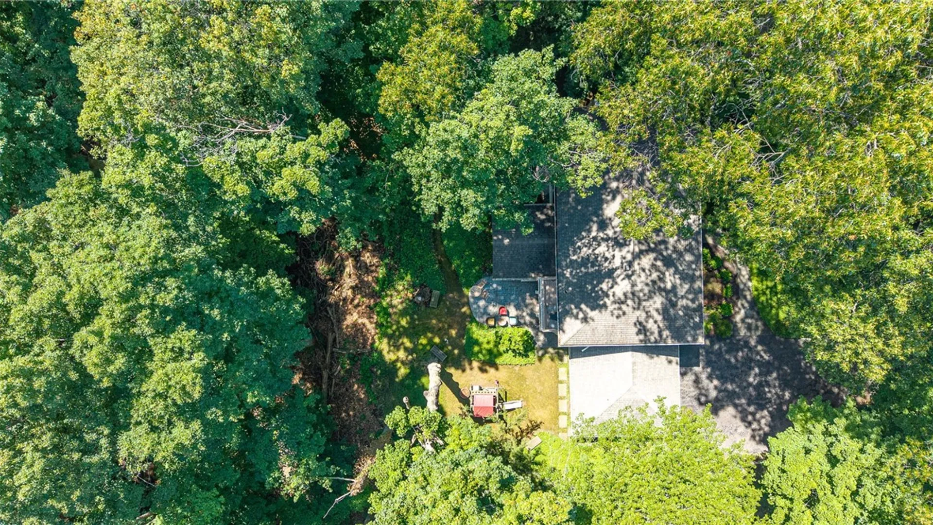 Property at 10 Forest Knoll, Pittsford, NY 14534 48