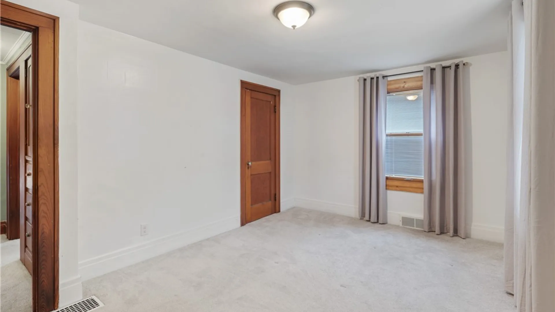 Property at 172 Bryant St Street, Cheektowaga, NY 14043 18