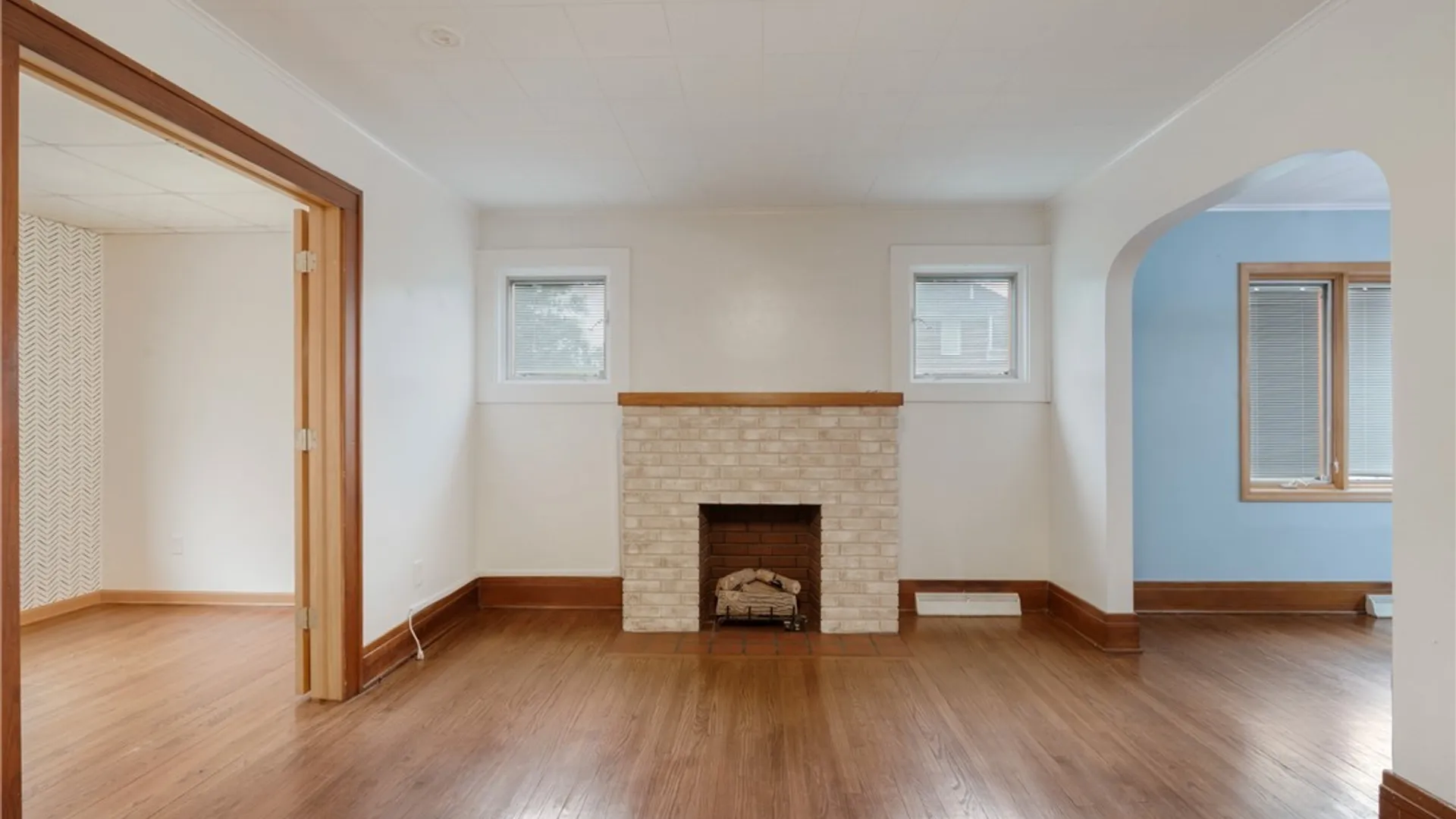 Property at 172 Bryant St Street, Cheektowaga, NY 14043 4