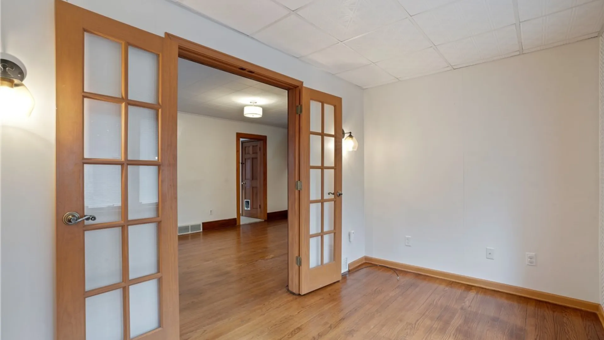Property at 172 Bryant St Street, Cheektowaga, NY 14043 6