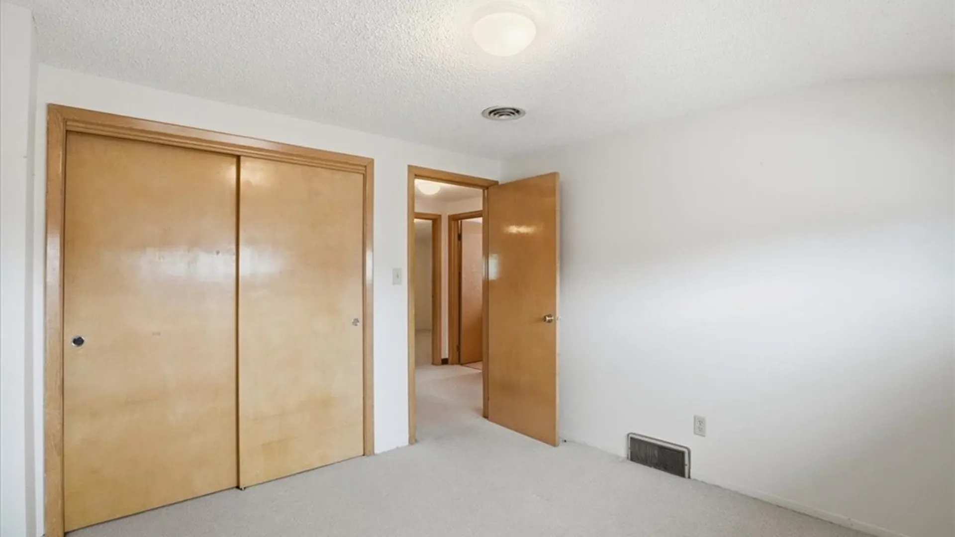 Property at 145 Holly Street, Buffalo, NY 14206 25