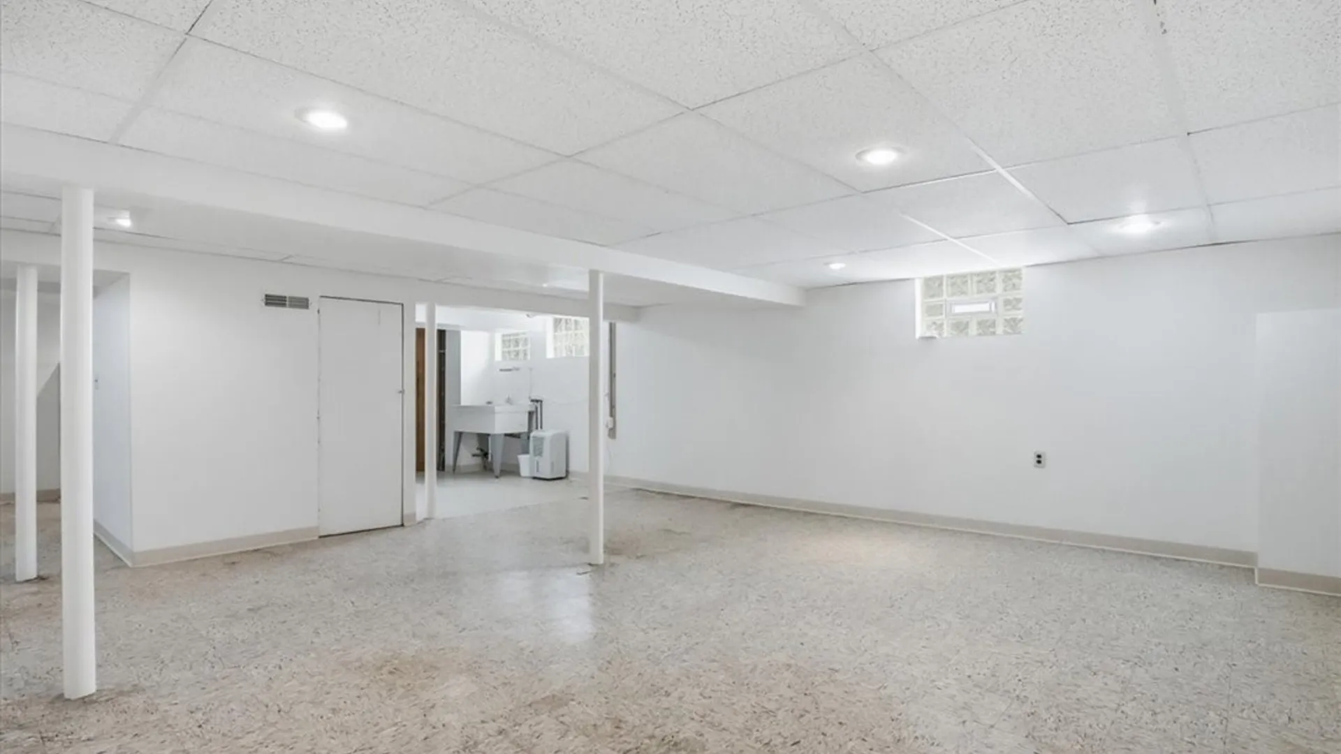 Property at 145 Holly Street, Buffalo, NY 14206 30