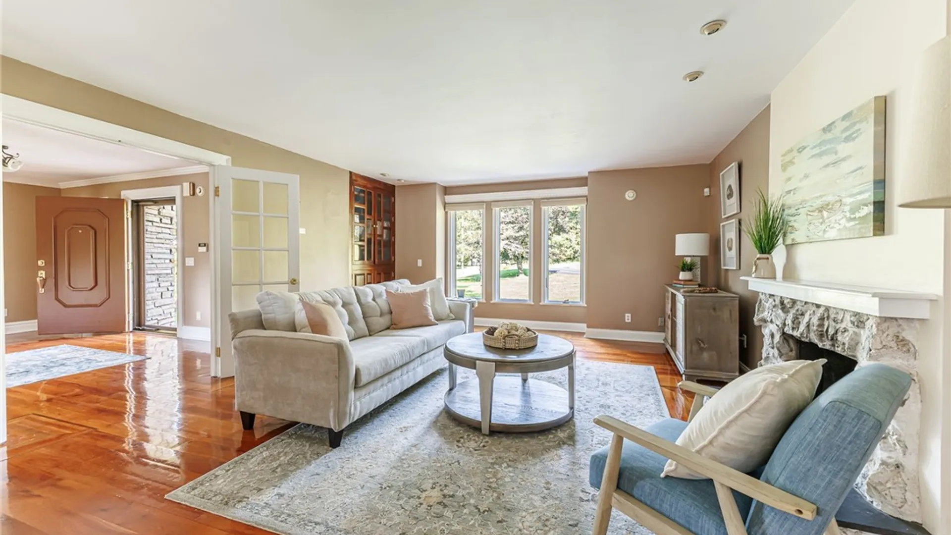 Property at 237 W Bloomfield Road, Pittsford, NY 14534 6