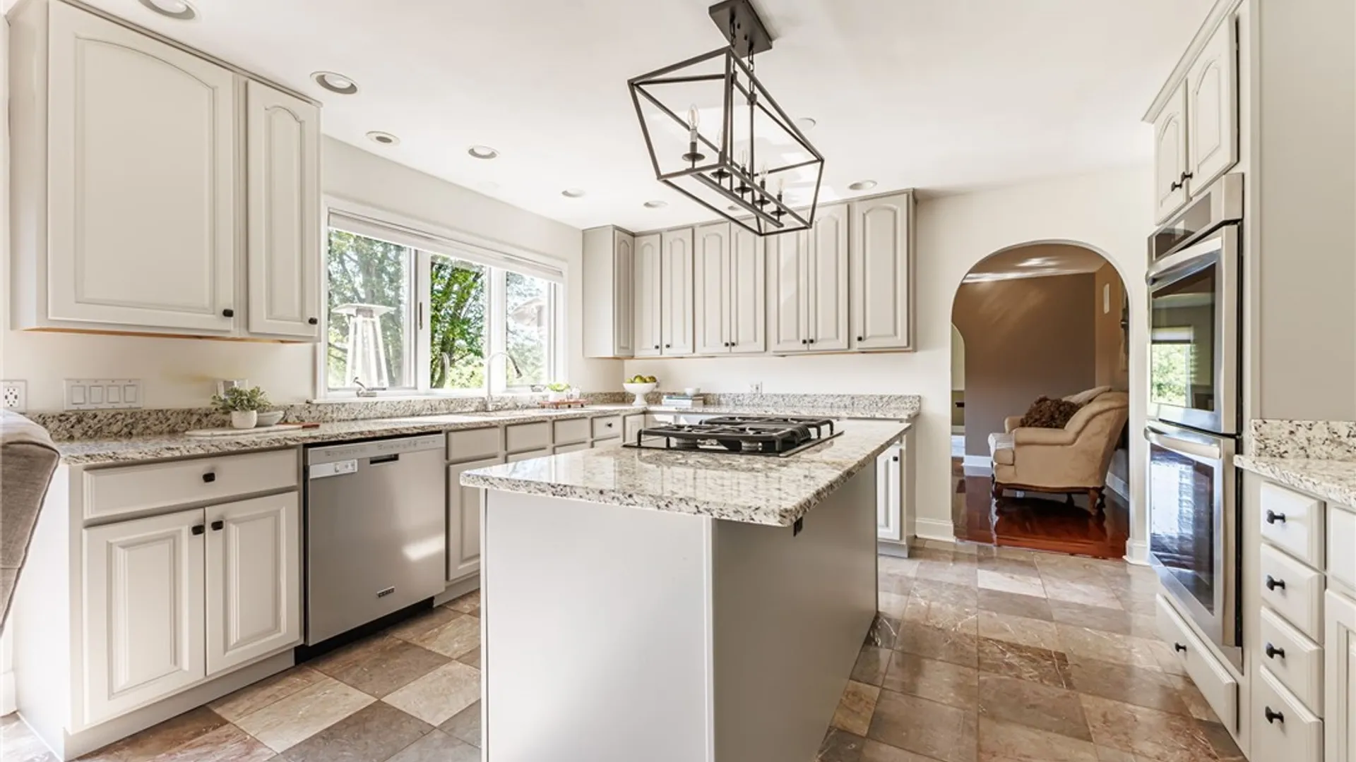 Property at 237 W Bloomfield Road, Pittsford, NY 14534 10