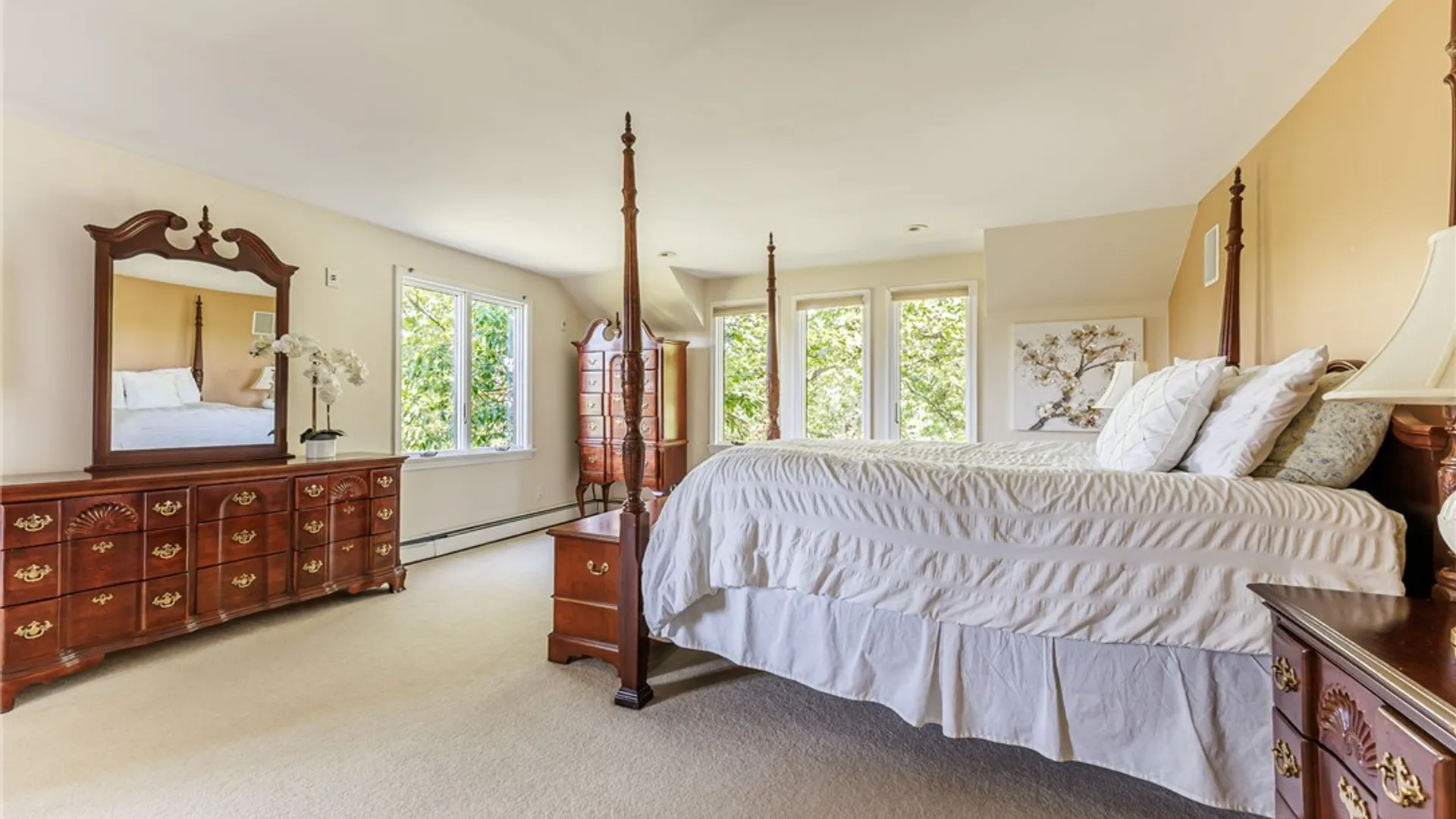 Property at 237 W Bloomfield Road, Pittsford, NY 14534 25