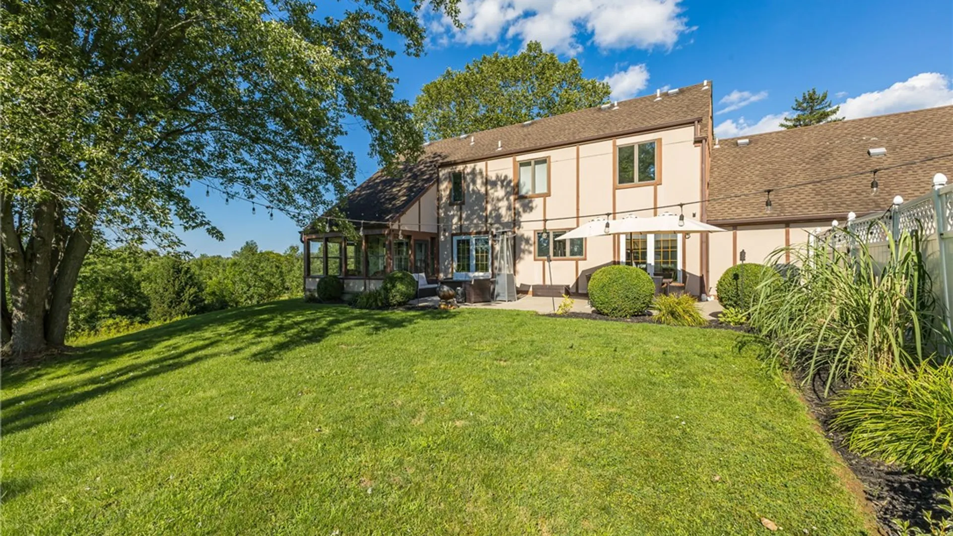 Property at 237 W Bloomfield Road, Pittsford, NY 14534 43
