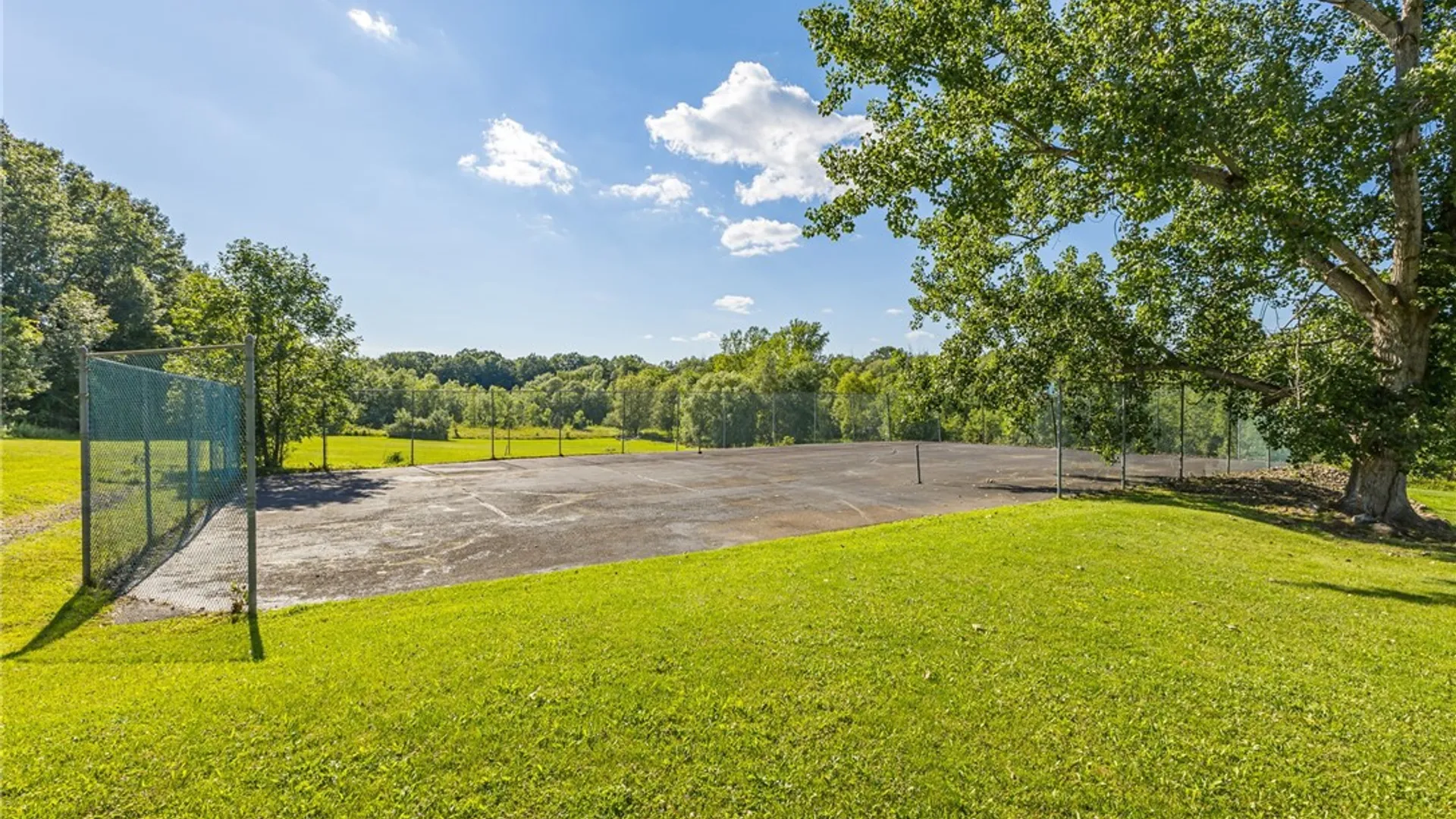 Property at 237 W Bloomfield Road, Pittsford, NY 14534 49