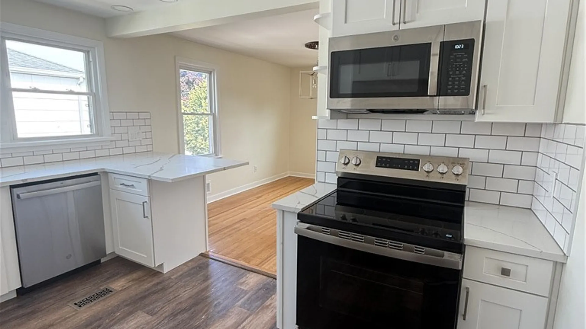 Property at 113 Argyle Avenue, Amherst, NY 14226 5