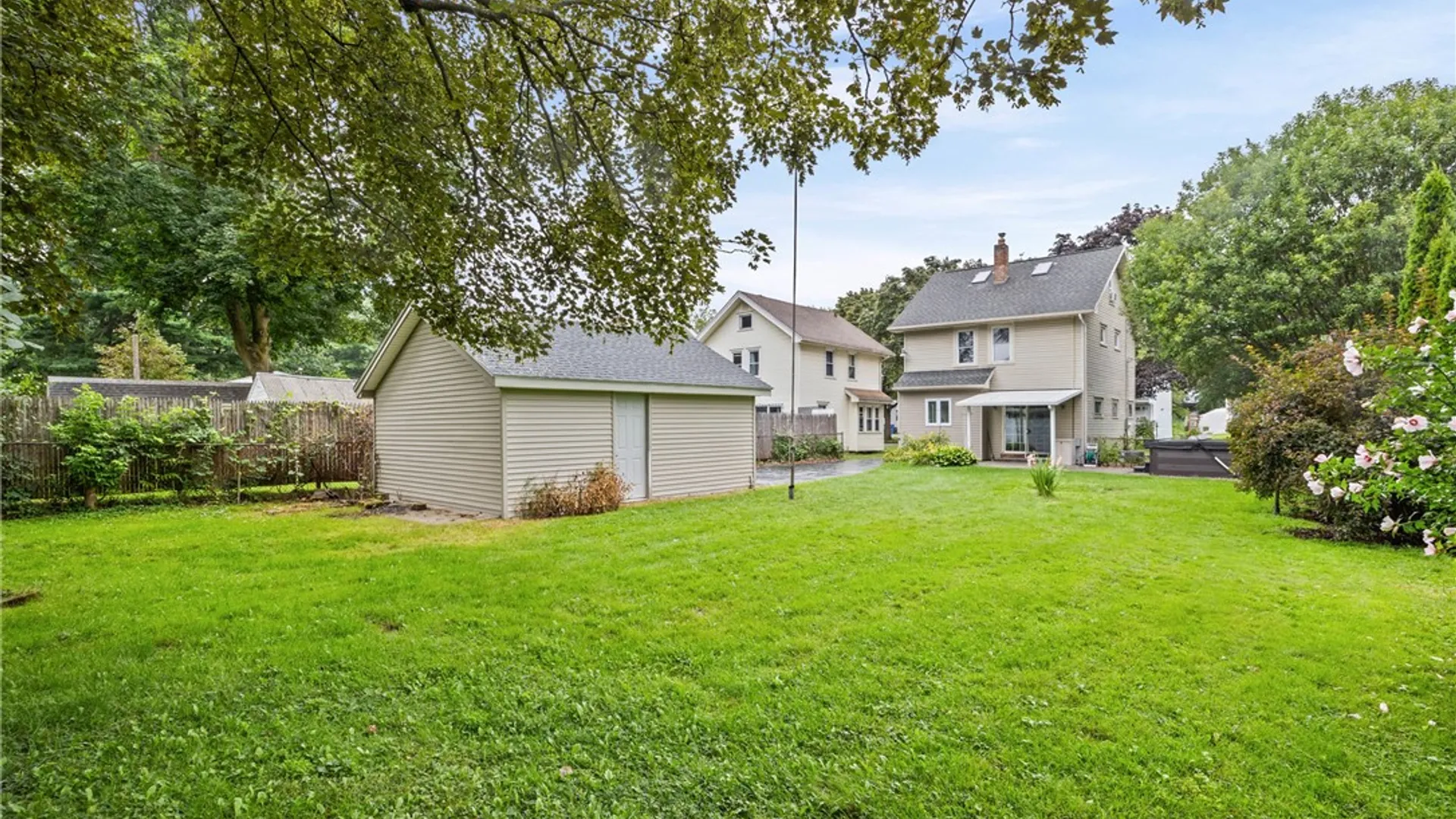 Property at 33 Tryon Park, Rochester, NY 14609 42
