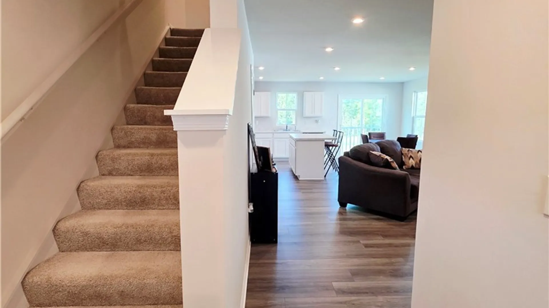 Property at 134 South Drive, West Seneca, NY 14218 5