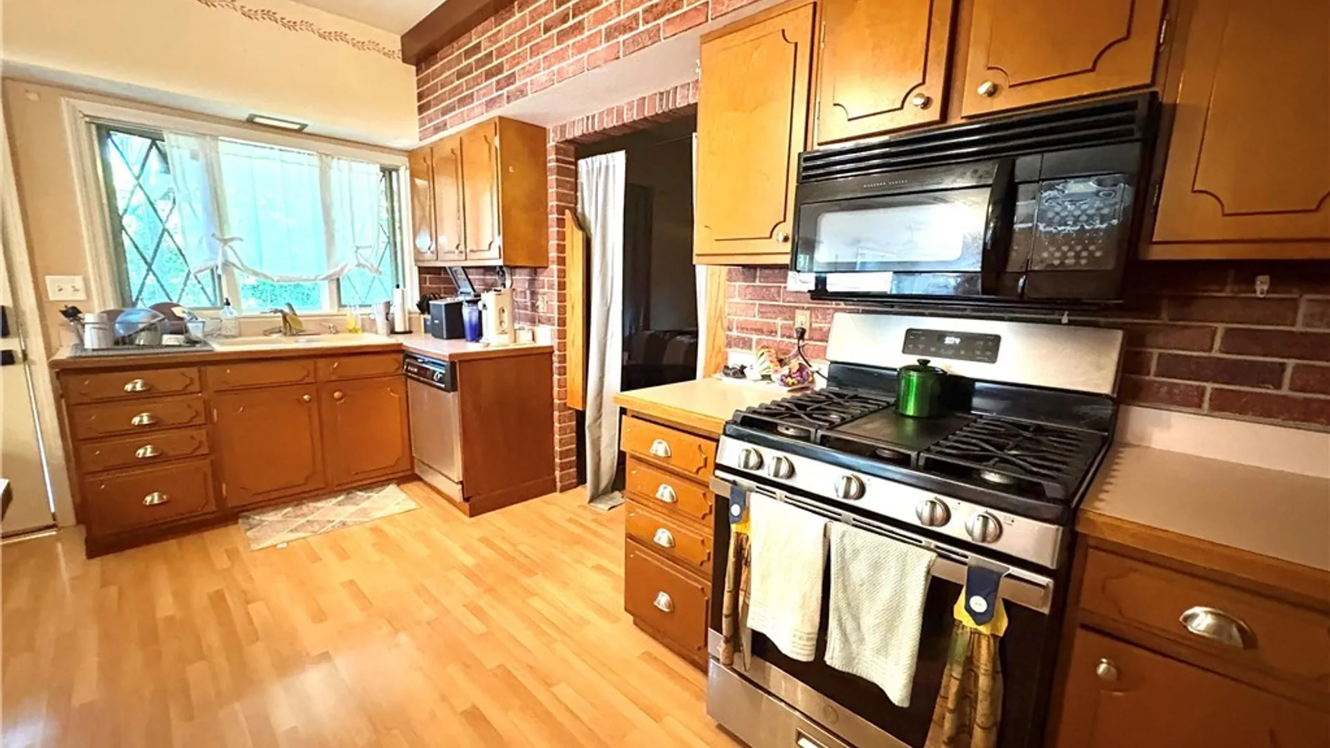 Property at 159 Washington Street, Auburn, NY 13021 6