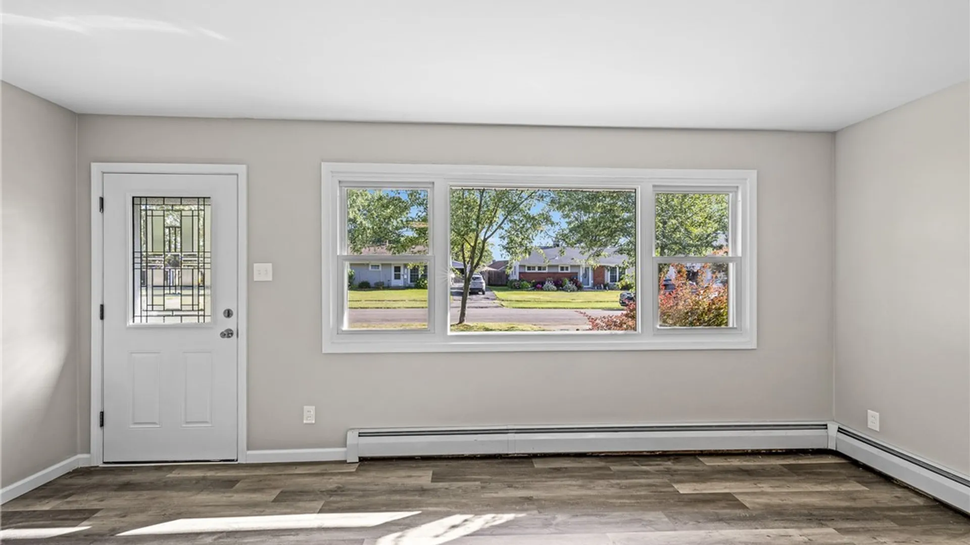 Property at 27 Woodlee Lane, Grand Island, NY 14072 14
