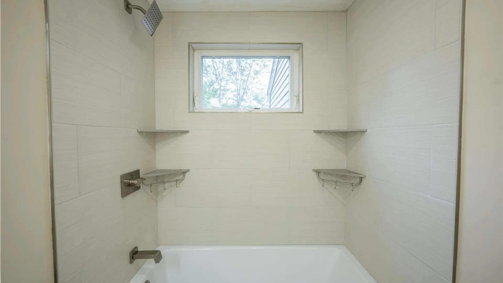 Property at 10 Terry Lane, Cheektowaga, NY 14225 23