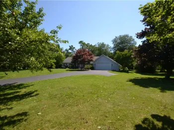 Property at 127 Galvin Court, Farmington, NY 14425