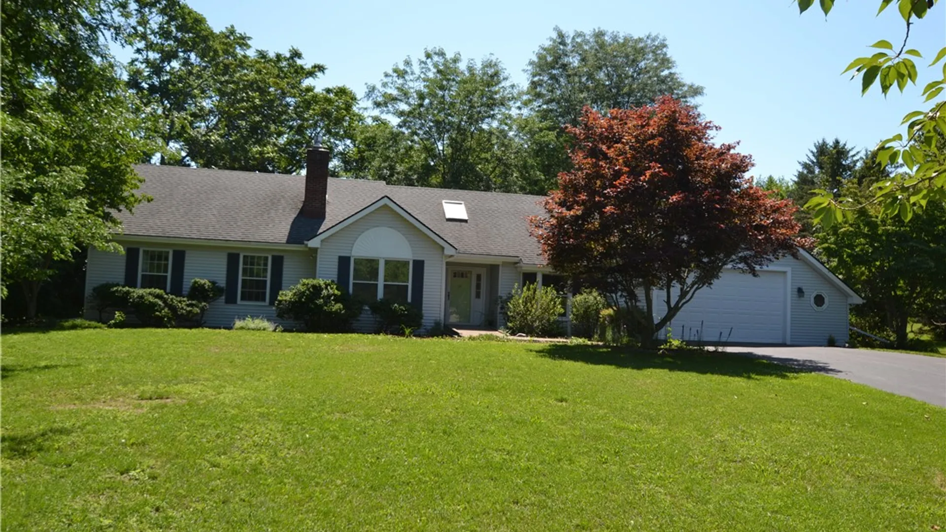 Property at 127 Galvin Court, Farmington, NY 14425 3