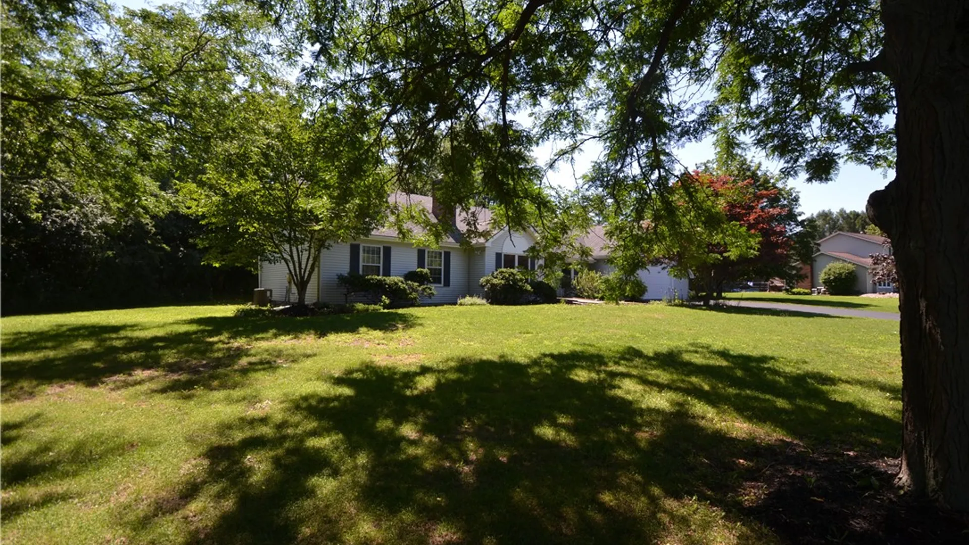 Property at 127 Galvin Court, Farmington, NY 14425 4