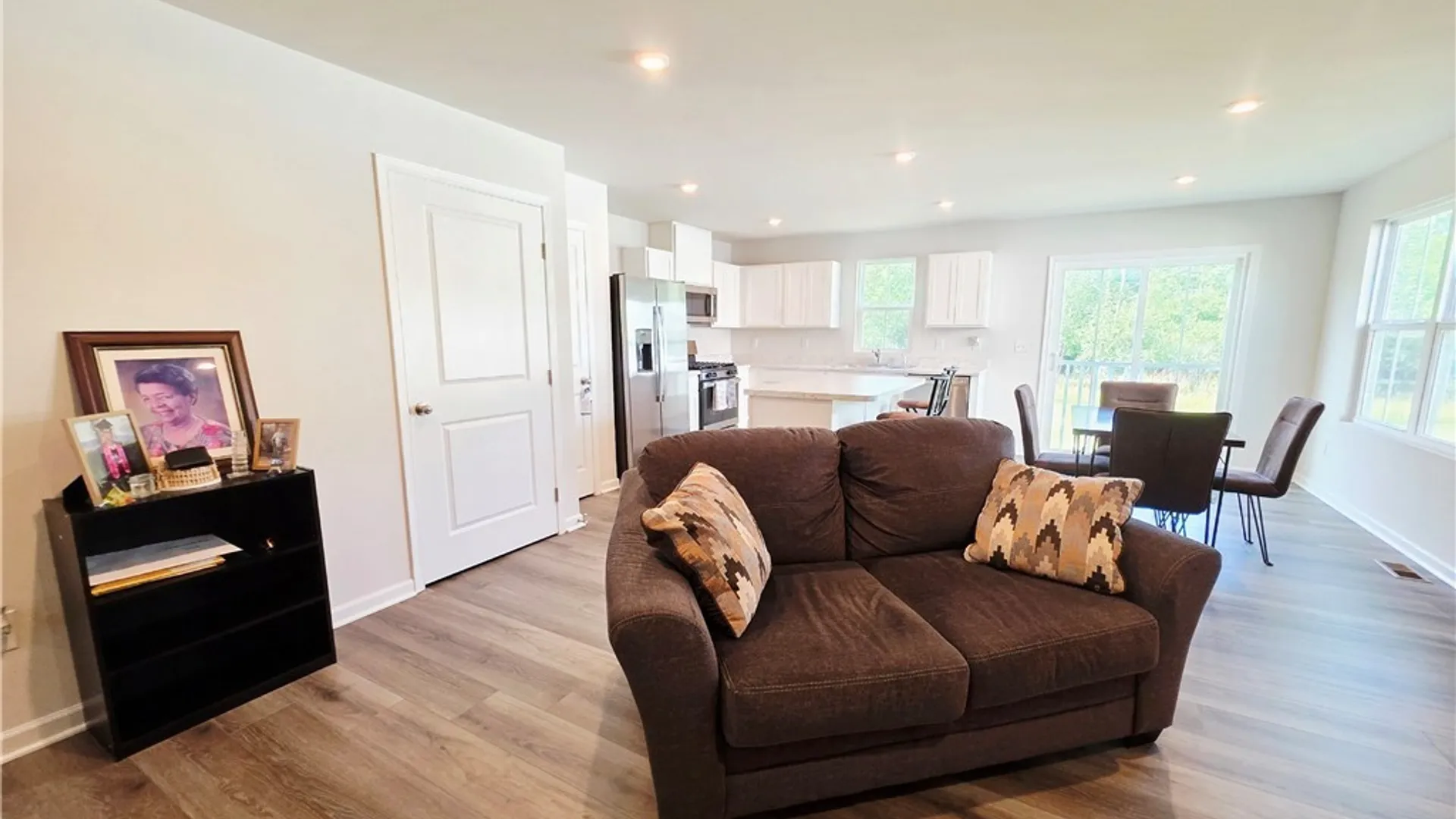 Property at 134 South Drive, West Seneca, NY 14218 5