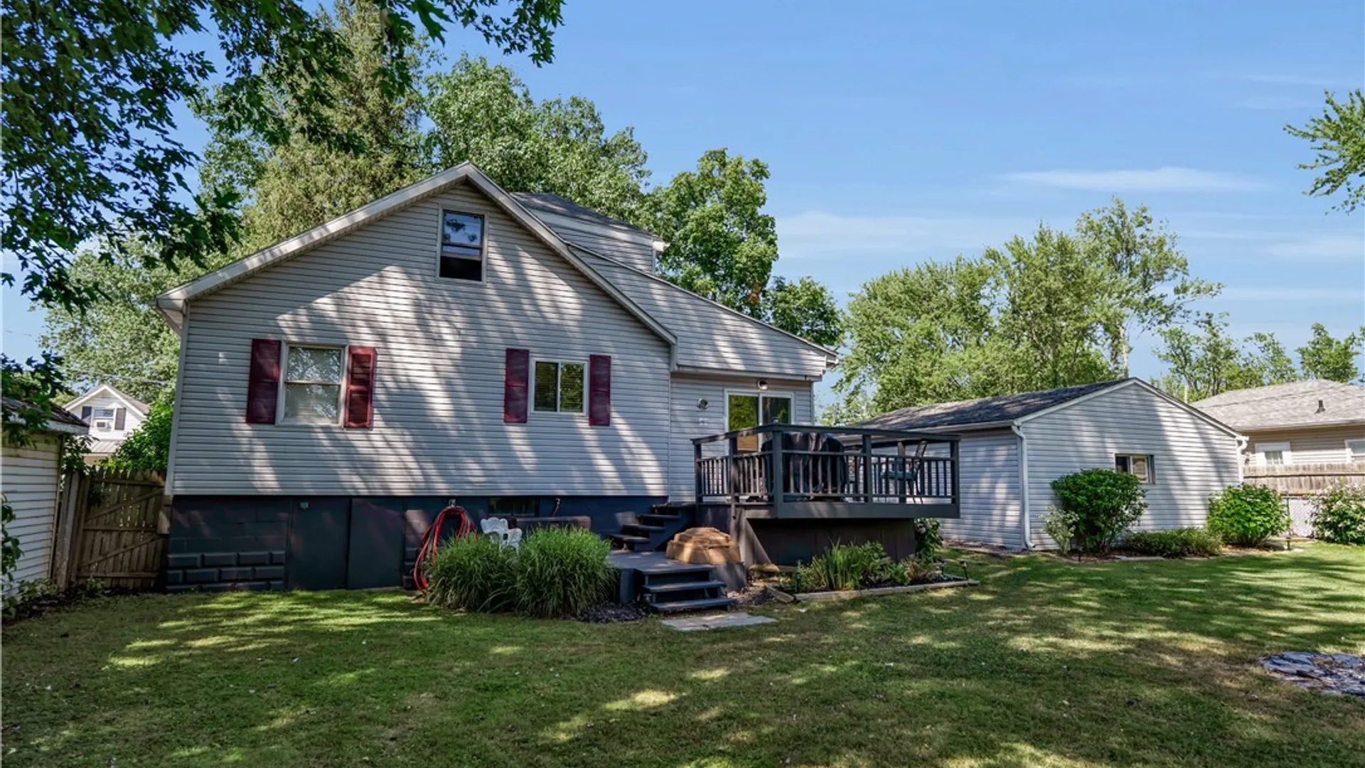 Property at 655 Sandy Avenue, Evans, NY 14006 39