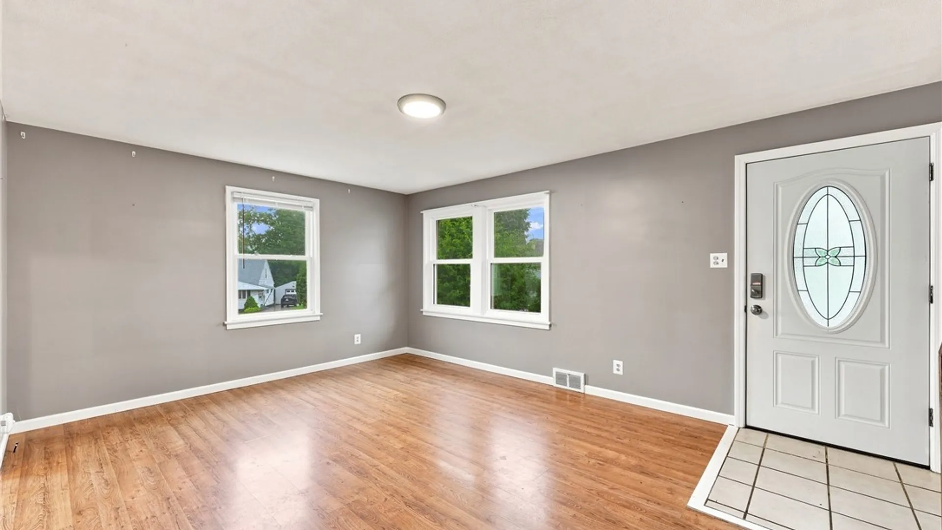 Property at 4643 Patricia Drive, Niagara Falls, NY 14305 4