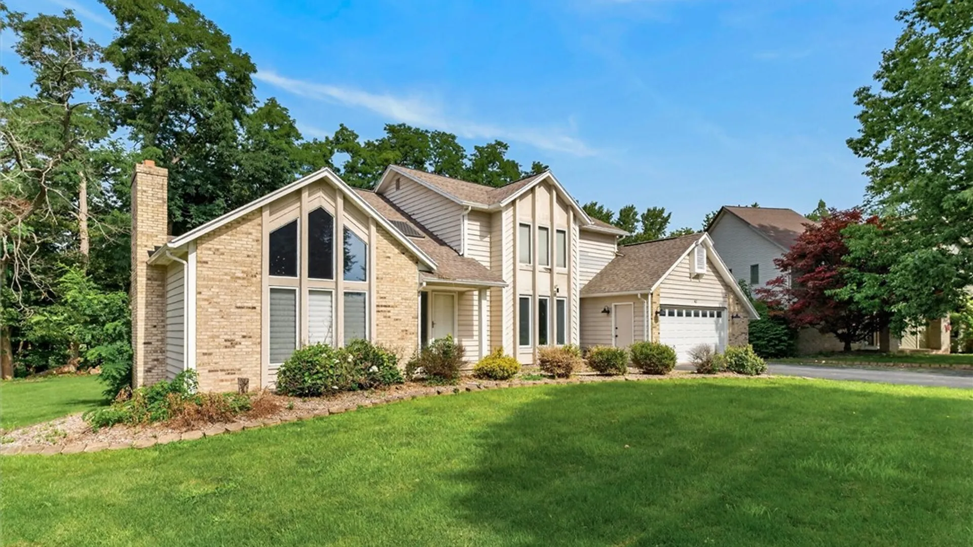 Property at 42 Pointe Vintage Dr, Greece, NY 14626 4
