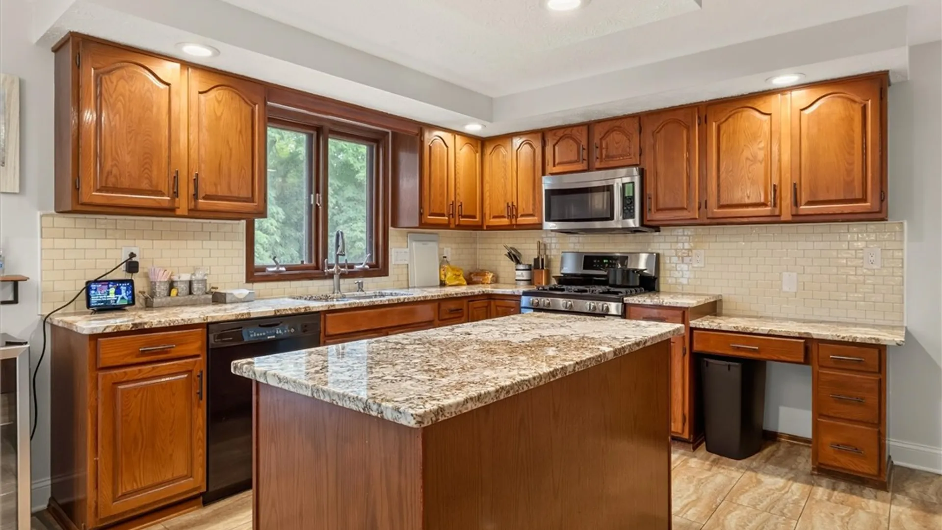 Property at 42 Pointe Vintage Dr, Greece, NY 14626 25