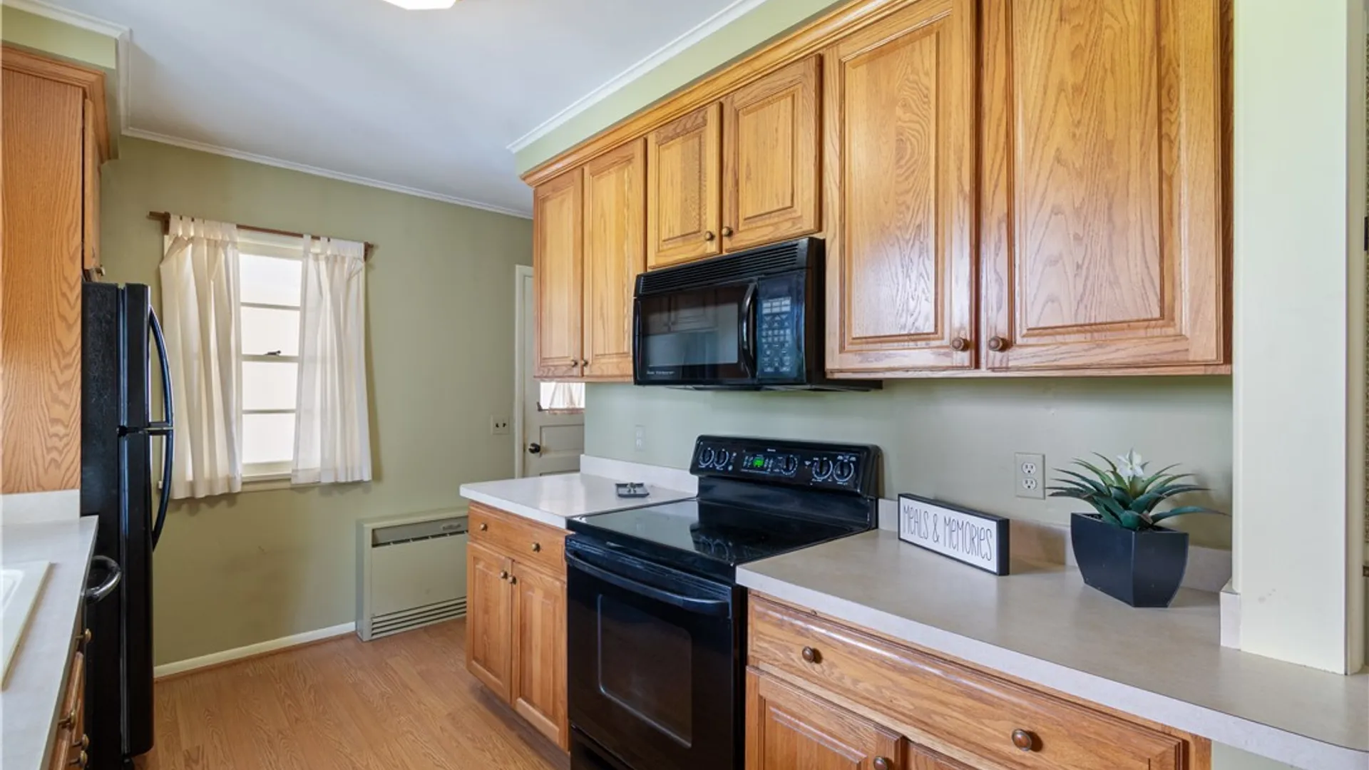 Property at 6592 Tuckahoe Road, Williamson, NY 14589 8