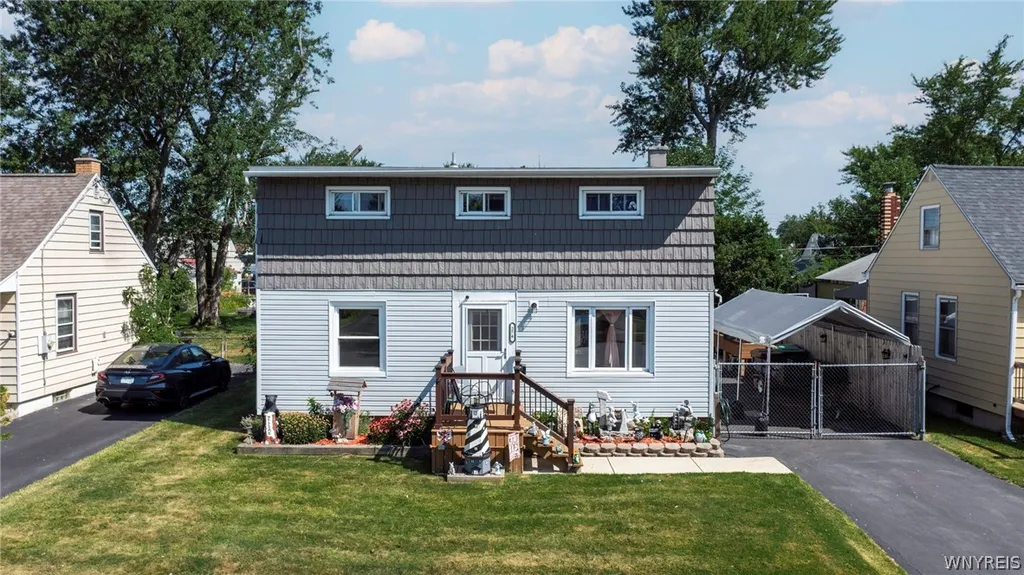 Property at 276 Westbrook Drive, Cheektowaga, NY 14225