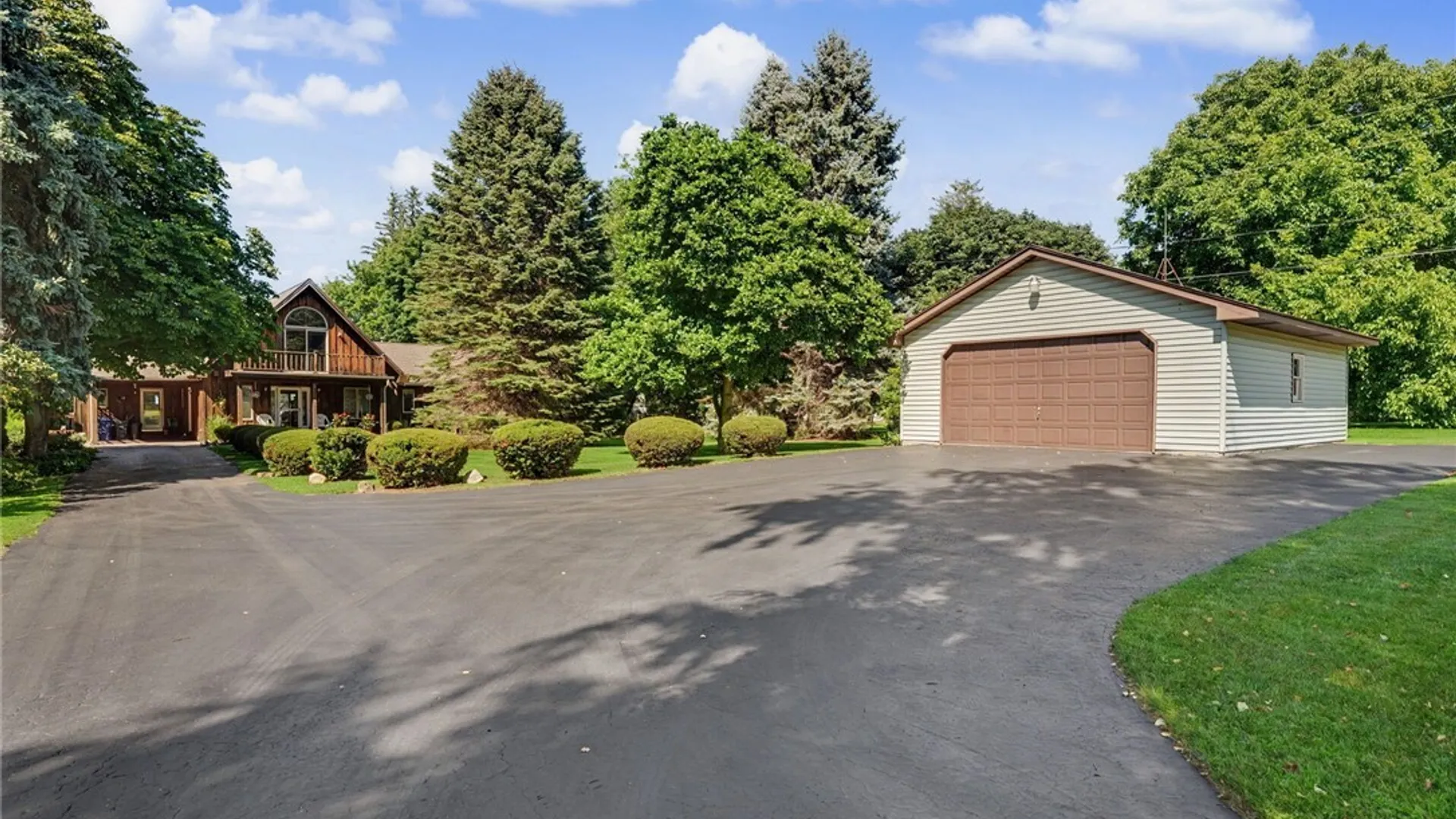 Property at 4759 E Lake Road, Wilson, NY 14028 5